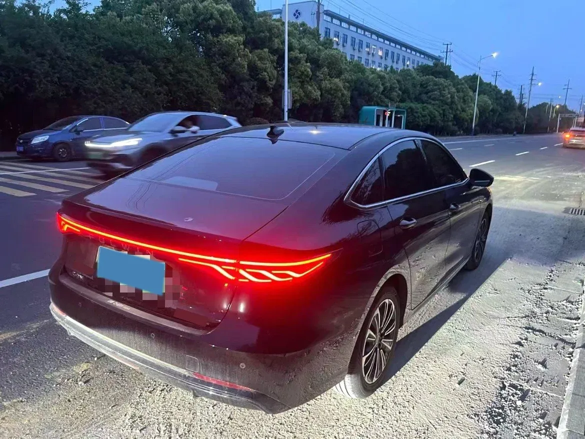 2025 Fulwin FulwinA8L 1.5T 156HP L4 1DHT PHEV 18.67KWH,autocango,china used car exporter,china ev exporter,chinese used car exporter,chinese used ev exporter
