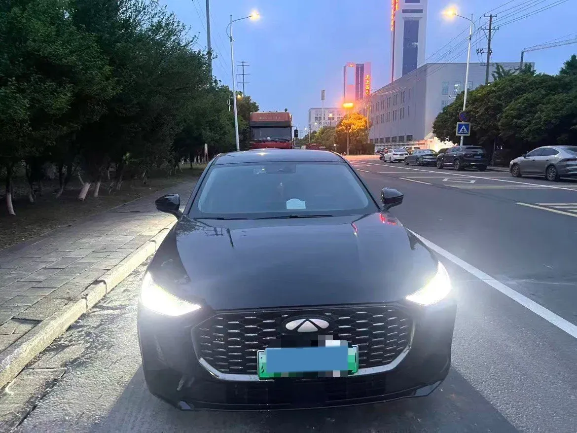 2025 Fulwin FulwinA8L 1.5T 156HP L4 1DHT PHEV 18.67KWH,autocango,china used car exporter,china ev exporter,chinese used car exporter,chinese used ev exporter