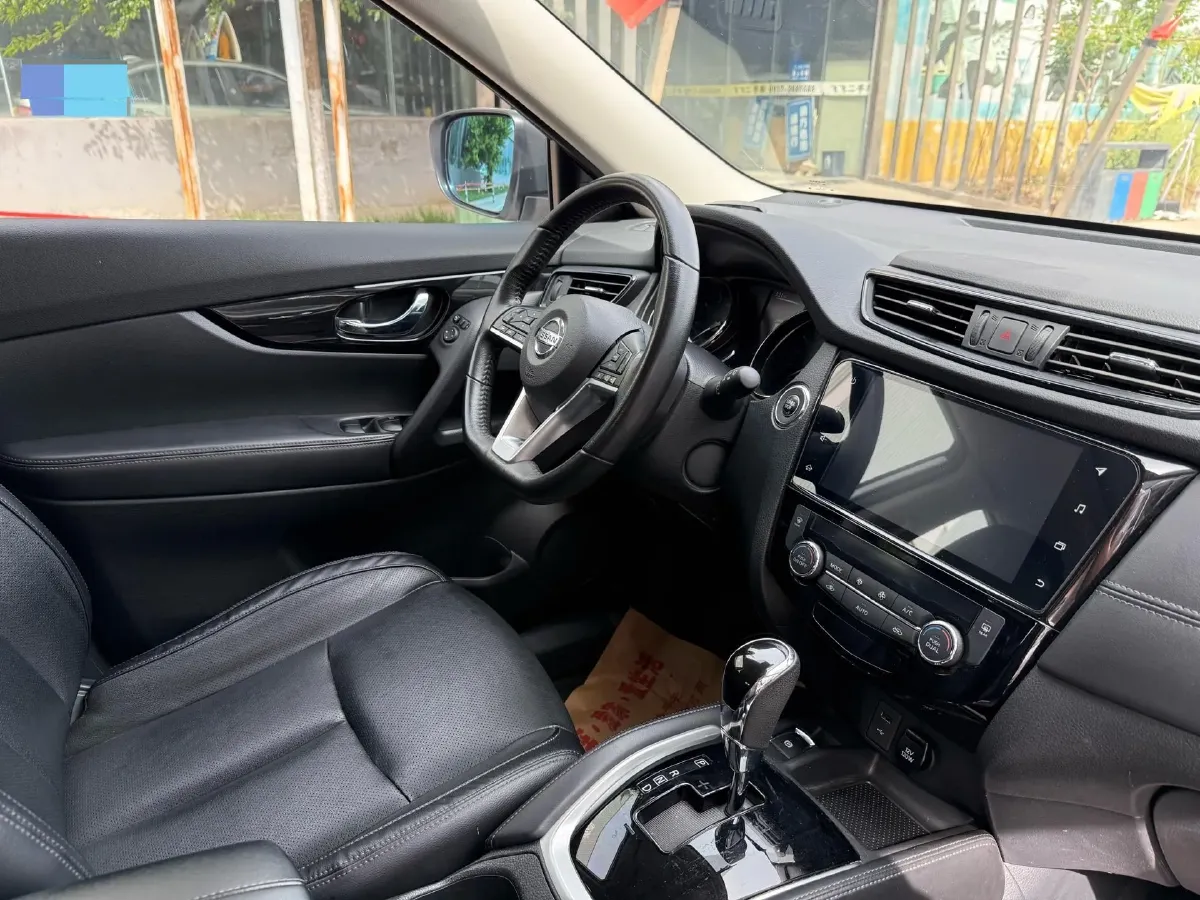 2021 Nissan X-Trail 2.0L 151HP L4 CVT,autocango,china used car exporter,china ev exporter,chinese used car exporter,chinese used ev exporter