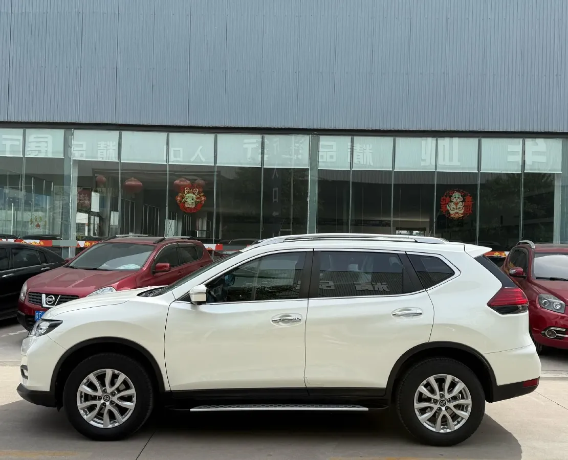 2021 Nissan X-Trail 2.0L 151HP L4 CVT,autocango,china used car exporter,china ev exporter,chinese used car exporter,chinese used ev exporter
