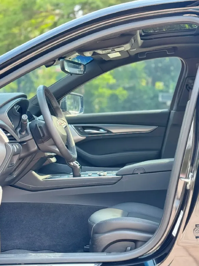 2020 Cadillac CT5 2.0T 237HP L4 10AT,autocango,china used car exporter,china ev exporter,chinese used car exporter,chinese used ev exporter