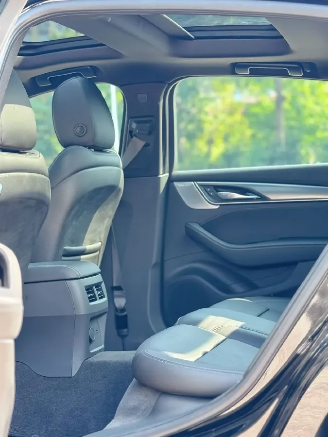 2020 Cadillac CT5 2.0T 237HP L4 10AT,autocango,china used car exporter,china ev exporter,chinese used car exporter,chinese used ev exporter