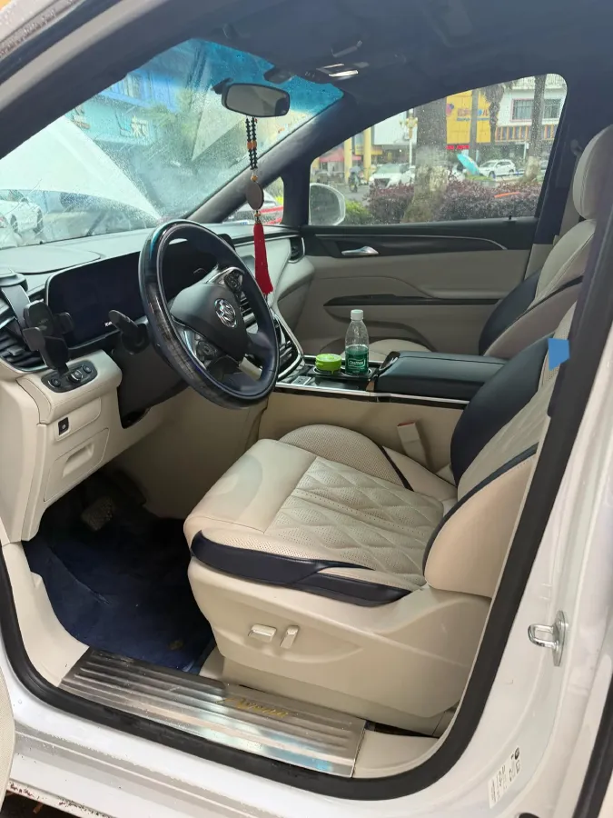 2021 Buick GL8 2.0T 237HP L4 9AT,autocango,china used car exporter,china ev exporter,chinese used car exporter,chinese used ev exporter