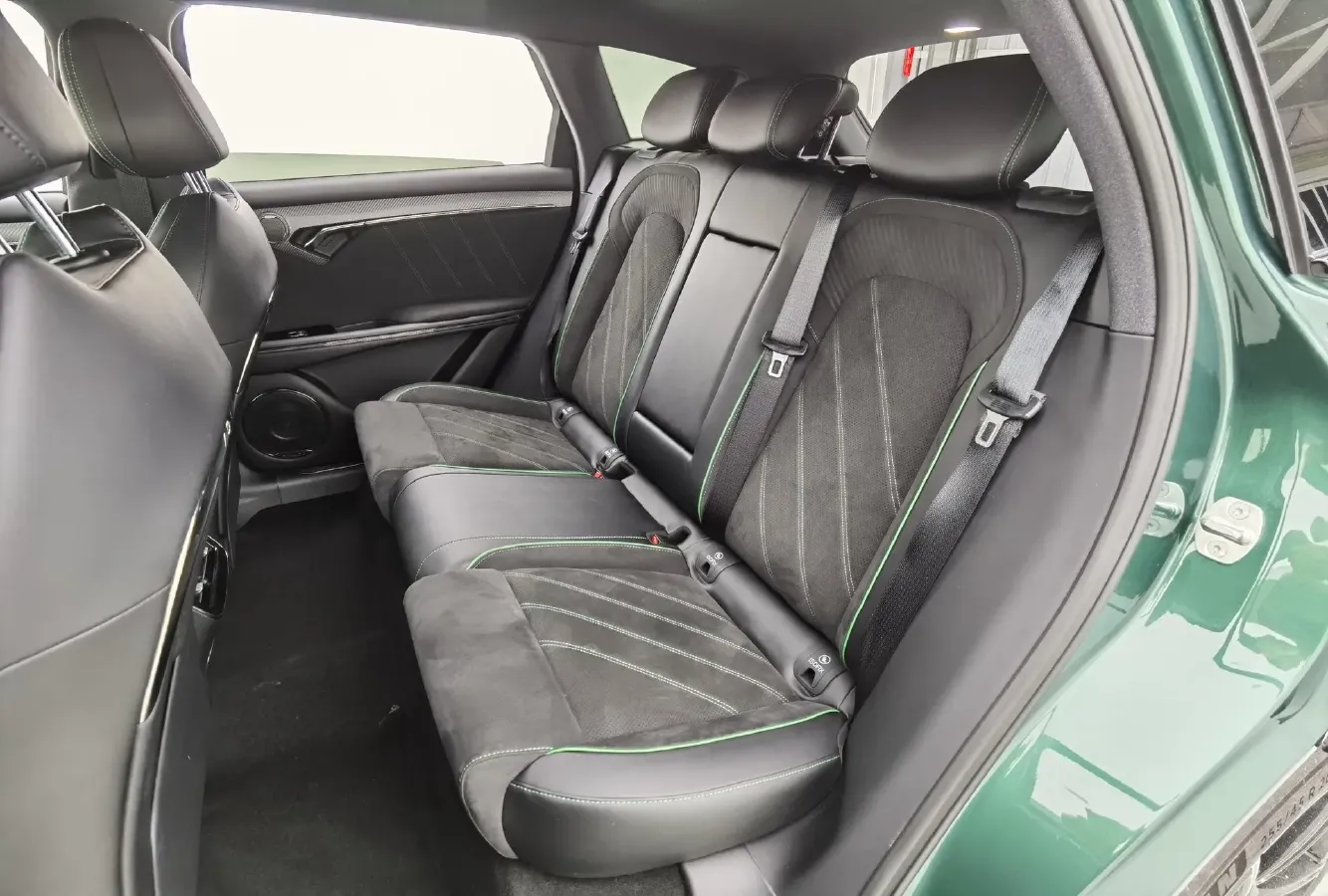 2025 Voyah FREE 1.5T 150HP L4 REEV 43KWH,autocango,china used car exporter,china ev exporter,chinese used car exporter,chinese used ev exporter