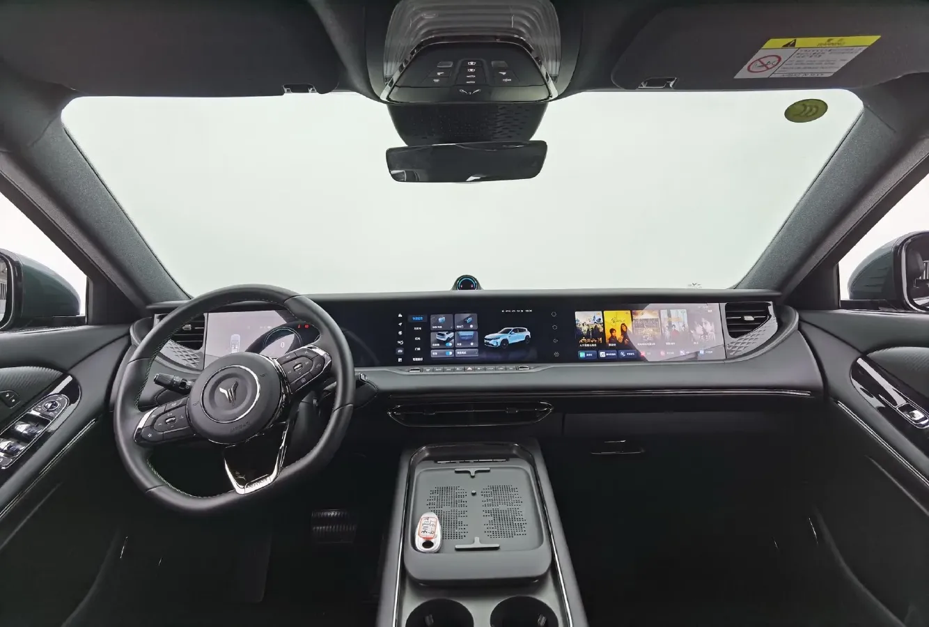 2025 Voyah FREE 1.5T 150HP L4 REEV 43KWH,autocango,china used car exporter,china ev exporter,chinese used car exporter,chinese used ev exporter