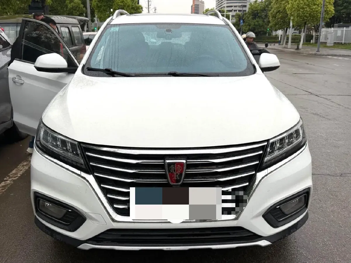 2020 Roewe i6 1.5T 169HP L4 7DCT,autocango,china used car exporter,china ev exporter,chinese used car exporter,chinese used ev exporter