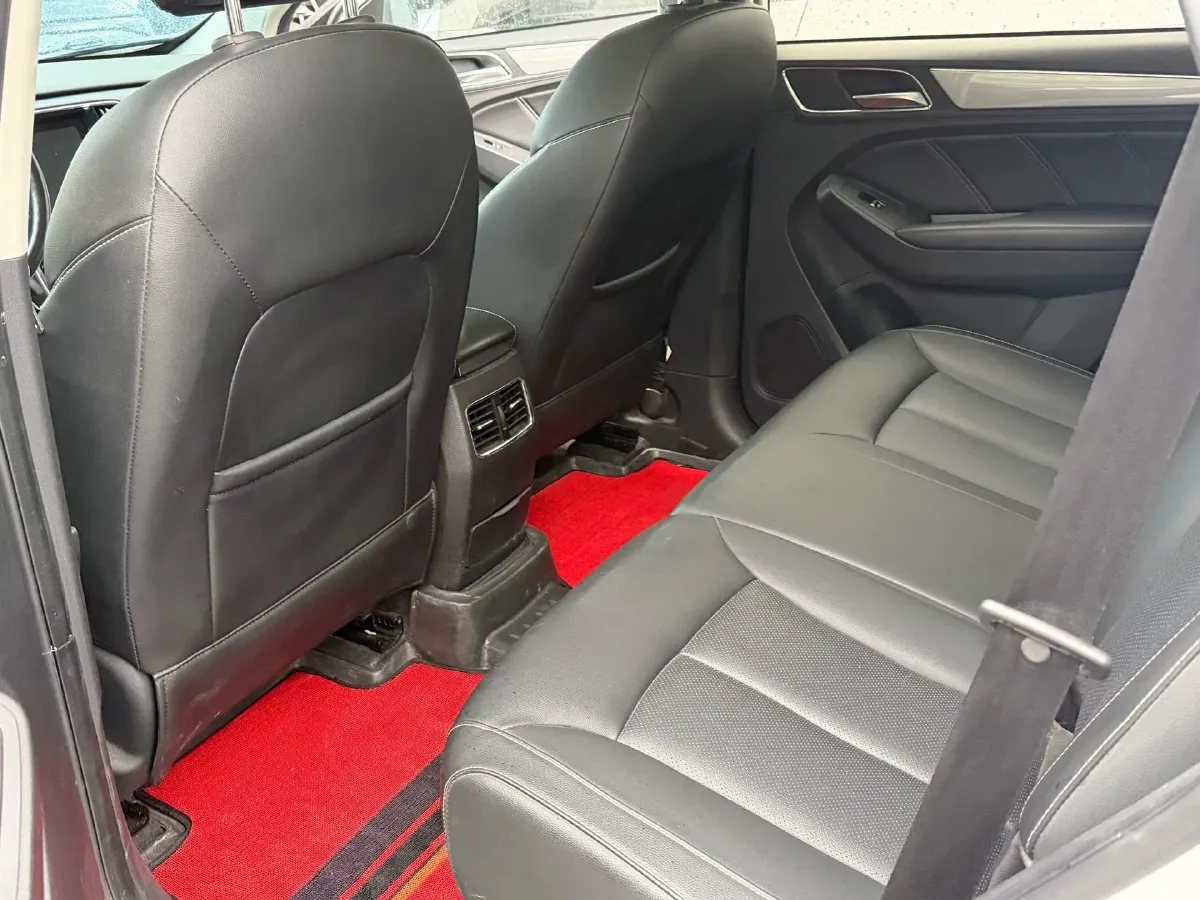 2020 Roewe i6 1.5T 169HP L4 7DCT,autocango,china used car exporter,china ev exporter,chinese used car exporter,chinese used ev exporter