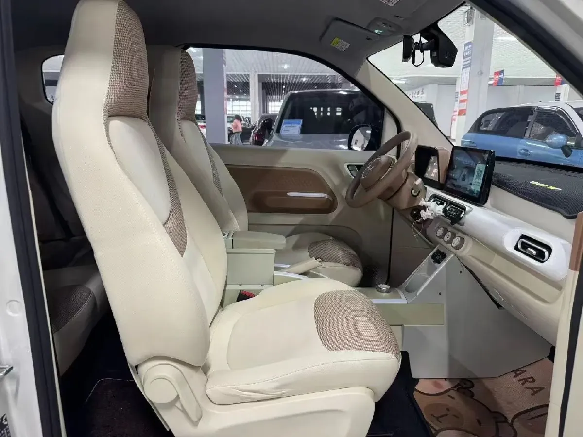 2024 WuLing HongGuang MINI EV BEV 17.3KWH,autocango,china used car exporter,china ev exporter,chinese used car exporter,chinese used ev exporter