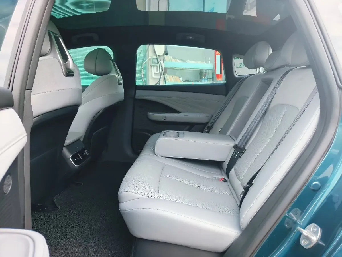 2025 Nissan N7 BEV 58KWH,autocango,china used car exporter,china ev exporter,chinese used car exporter,chinese used ev exporter