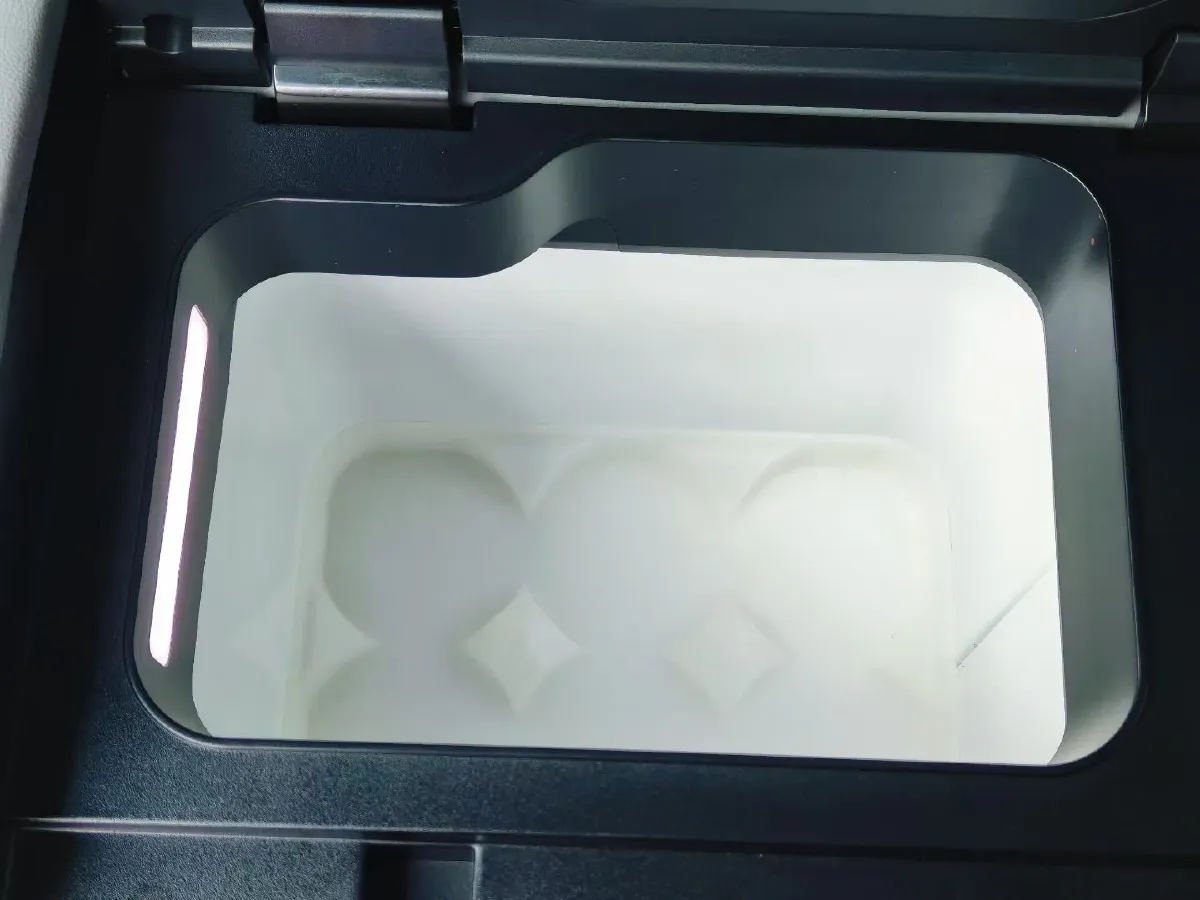 2025 Nissan N7 BEV 58KWH,autocango,china used car exporter,china ev exporter,chinese used car exporter,chinese used ev exporter