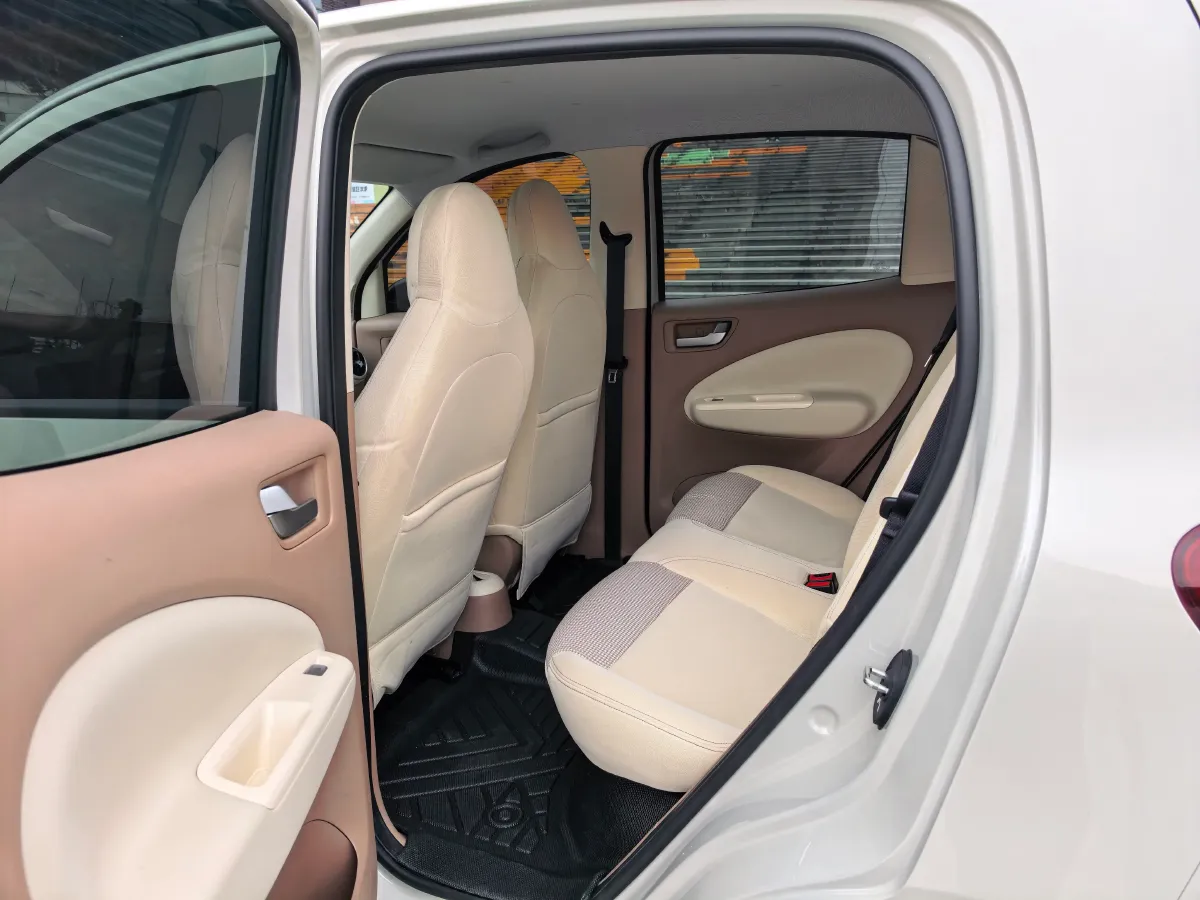 2025 WuLing HongGuang MINI EV BEV 16.2KWH,autocango,china used car exporter,china ev exporter,chinese used car exporter,chinese used ev exporter