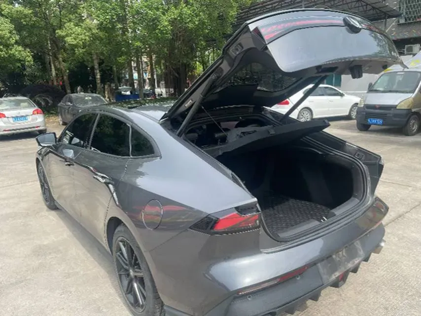 2022 ChangAn UNI-V 1.5T 188HP L4 7DCT,autocango,china used car exporter,china ev exporter,chinese used car exporter,chinese used ev exporter