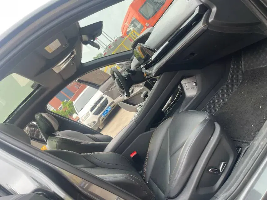 2022 ChangAn UNI-V 1.5T 188HP L4 7DCT,autocango,china used car exporter,china ev exporter,chinese used car exporter,chinese used ev exporter