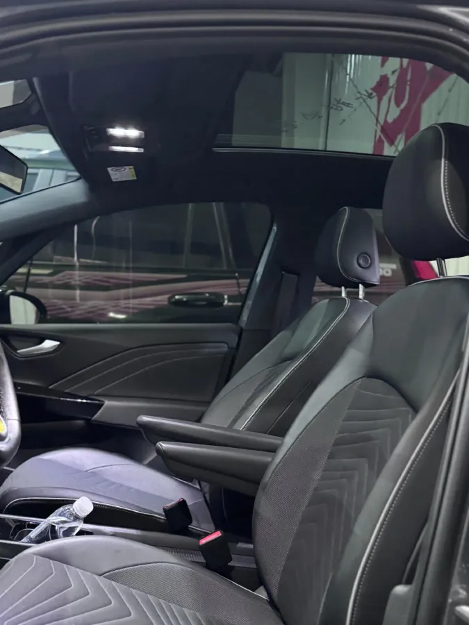 2024 Volkswagen ID.3 BEV 52.8KWH,autocango,china used car exporter,china ev exporter,chinese used car exporter,chinese used ev exporter