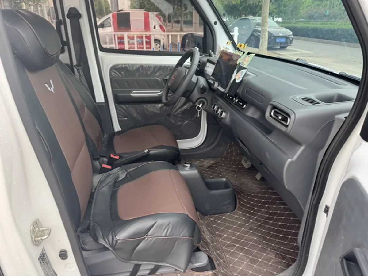 2025 WuLing ZhiGuang BEV 17.7KWH,autocango,china used car exporter,china ev exporter,chinese used car exporter,chinese used ev exporter