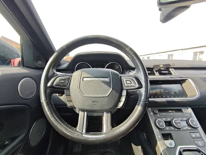 2018 Land Rover Range Rover Evoque 2.0T 241HP L4 9AT,autocango,china used car exporter,china ev exporter,chinese used car exporter,chinese used ev exporter