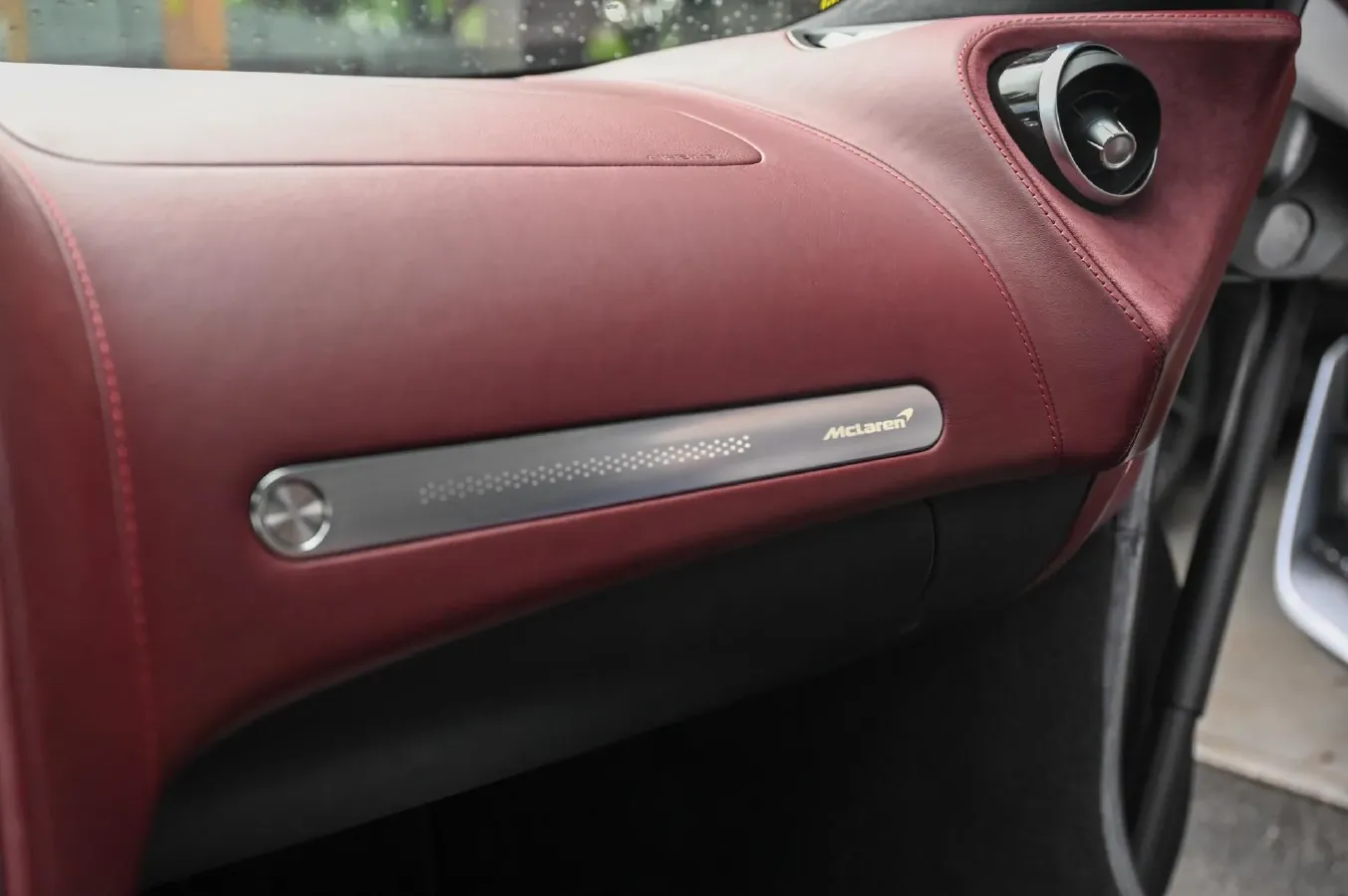 2023 McLaren GT 4.0T 620HP V8 7DCT,autocango,china used car exporter,china ev exporter,chinese used car exporter,chinese used ev exporter