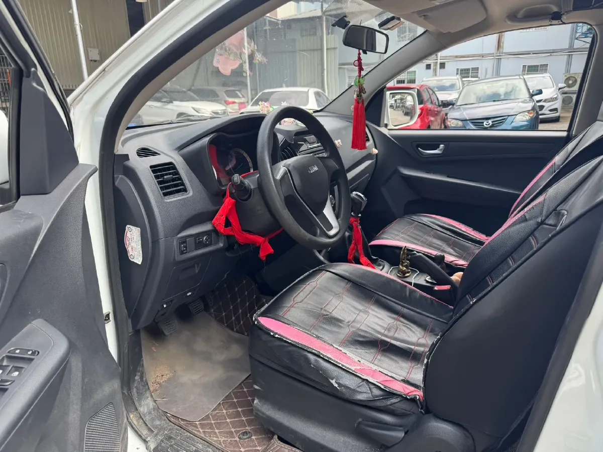 2018 Isuzu RE-MAX Jim 2.8T 116HP L4 5MT,autocango,china used car exporter,china ev exporter,chinese used car exporter,chinese used ev exporter