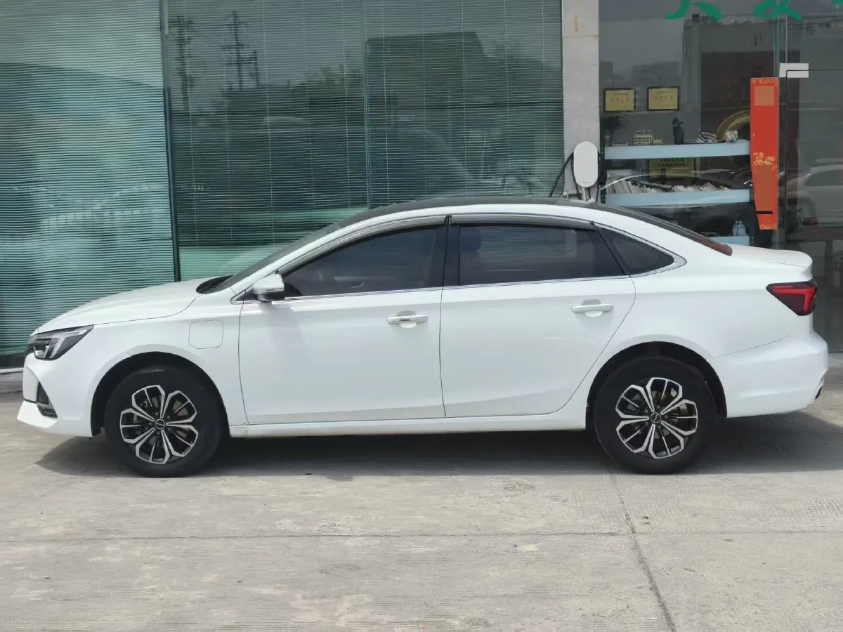 2022 JMC YuHu 7 2.0T 141HP L4 8AT,autocango,china used car exporter,china ev exporter,chinese used car exporter,chinese used ev exporter