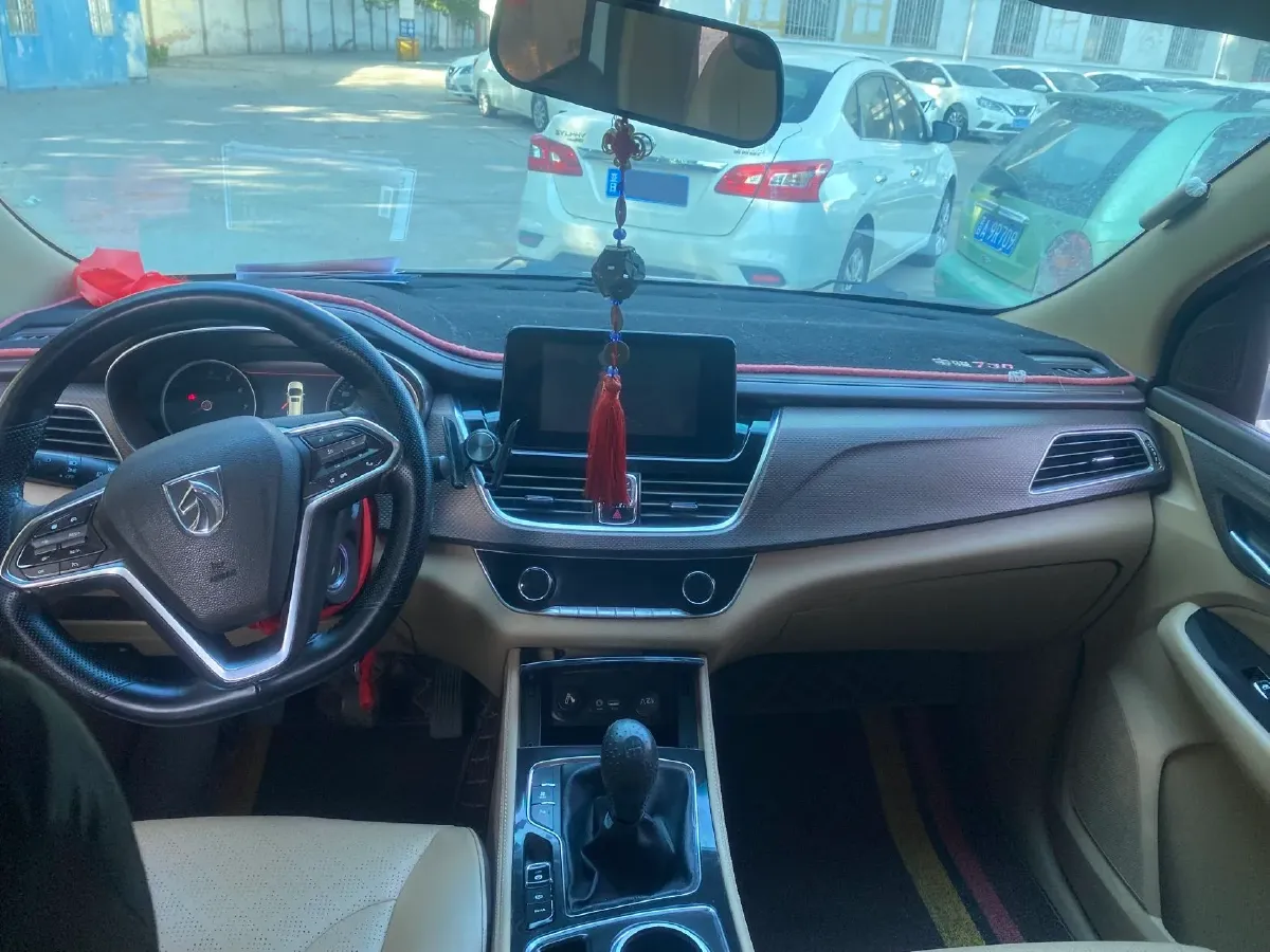 2018 BaoJun 530 1.5T 150HP L4 6MT,autocango,china used car exporter,china ev exporter,chinese used car exporter,chinese used ev exporter