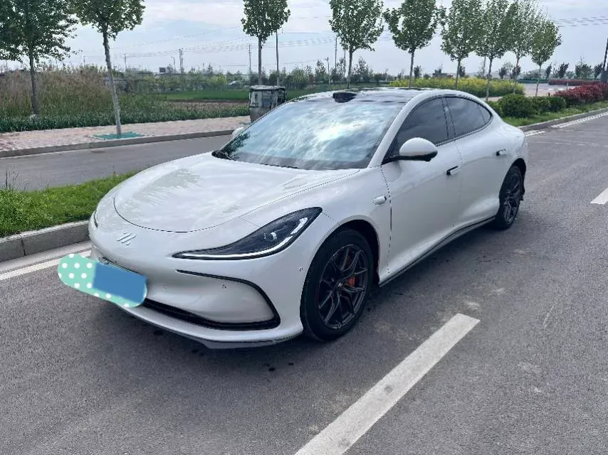 2024 IM L6 BEV 75KWH,autocango,china used car exporter,china ev exporter,chinese used car exporter,chinese used ev exporter