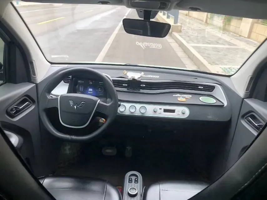 2021 WuLing HongGuang MINI EV BEV 13.8KWH,autocango,china used car exporter,china ev exporter,chinese used car exporter,chinese used ev exporter