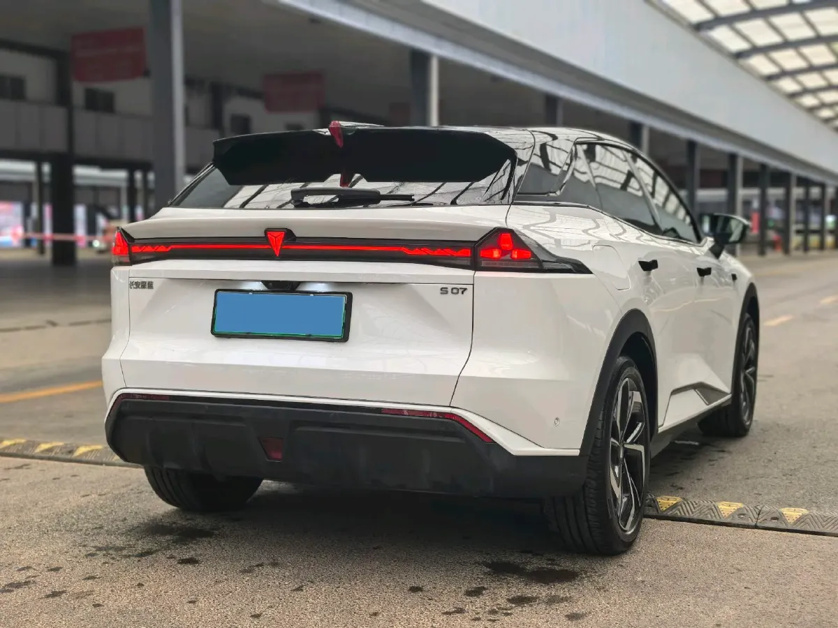 2024 Deepal S07 BEV 66.8KWH,autocango,china used car exporter,china ev exporter,chinese used car exporter,chinese used ev exporter