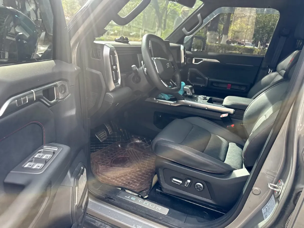 2023 Jetour Traveller 2.0T 254HP L4 7DCT,autocango,china used car exporter,china ev exporter,chinese used car exporter,chinese used ev exporter