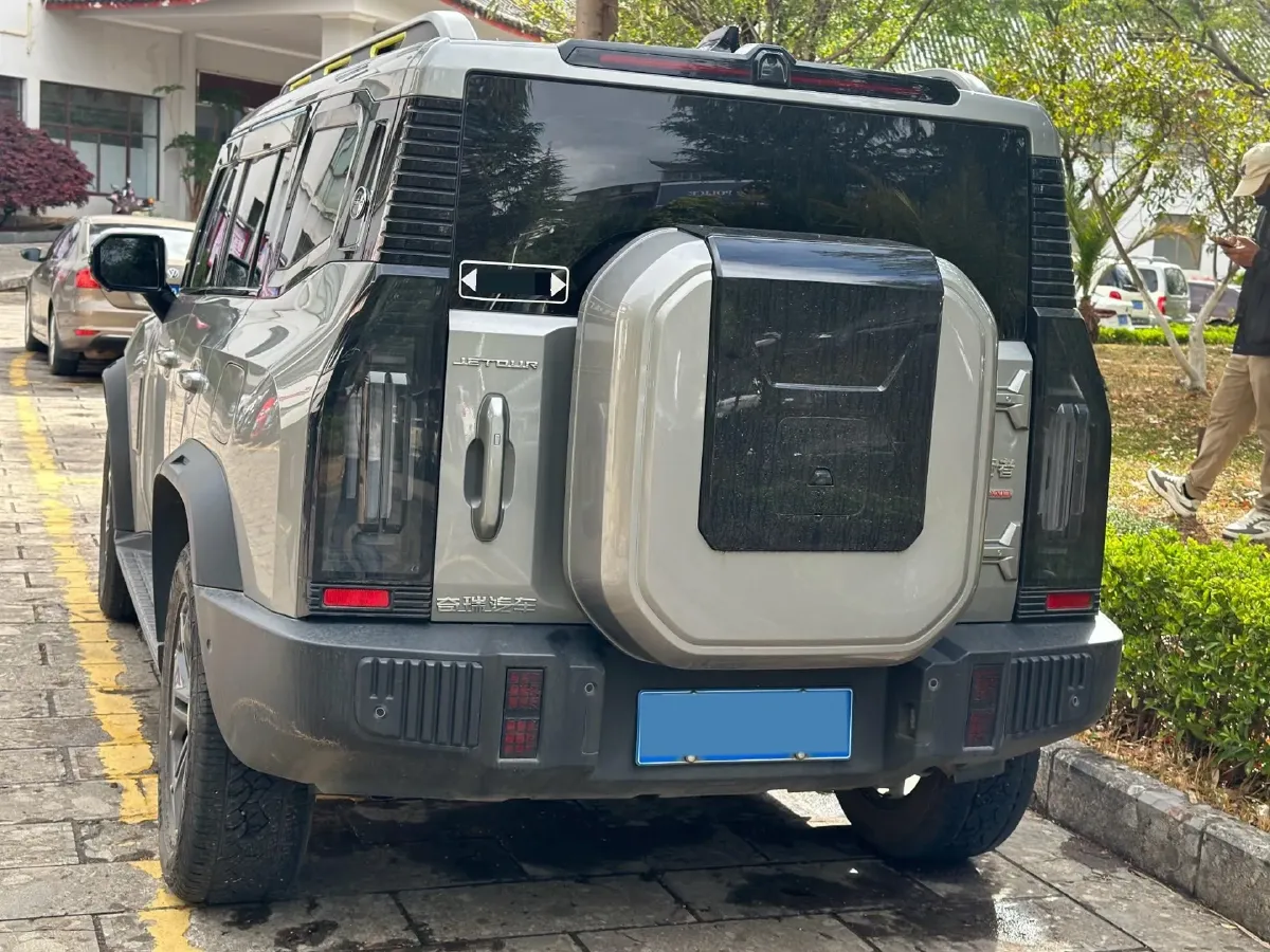 2023 Jetour Traveller 2.0T 254HP L4 7DCT,autocango,china used car exporter,china ev exporter,chinese used car exporter,chinese used ev exporter