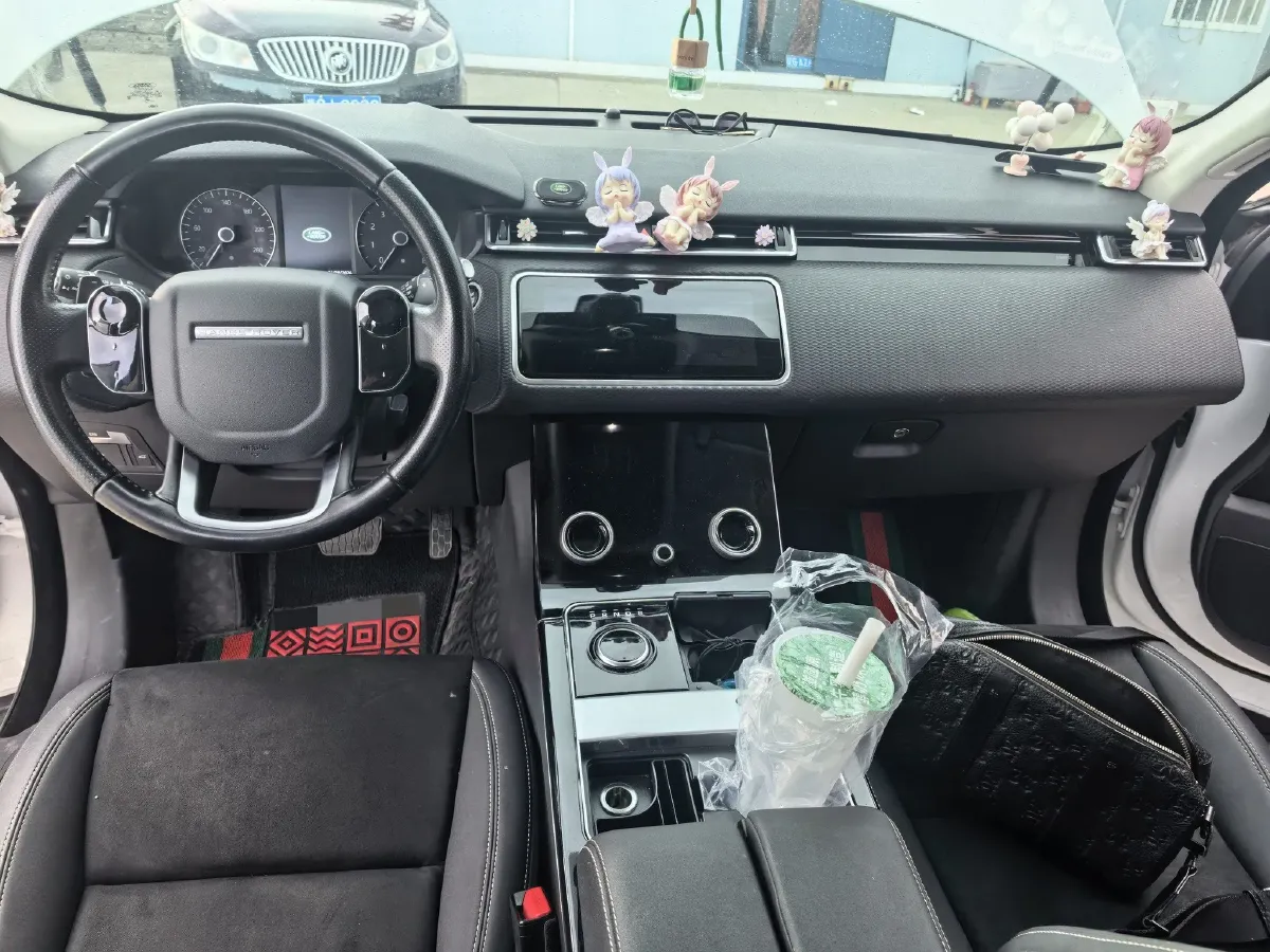 2019 Land Rover Range Rover Velar 2.0T 250HP L4 8AT,autocango,china used car exporter,china ev exporter,chinese used car exporter,chinese used ev exporter