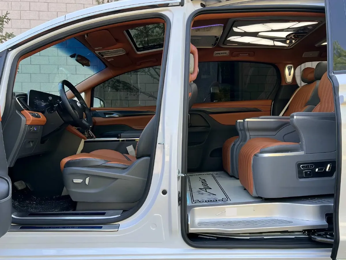 2023 Buick GL8 2.0T 237HP L4 9AT,autocango,china used car exporter,china ev exporter,chinese used car exporter,chinese used ev exporter