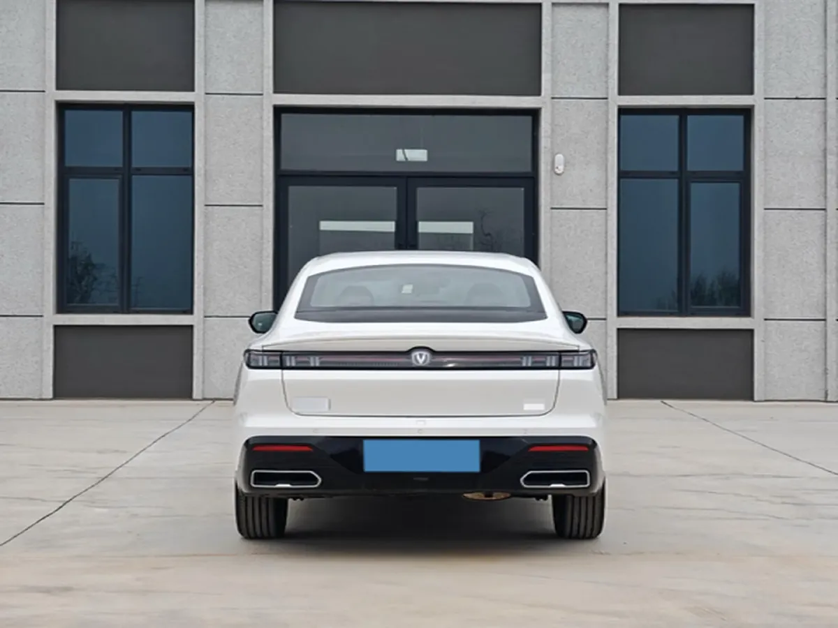 2026 ChangAn Eado 1.5T 192HP L4 7DCT,autocango,china used car exporter,china ev exporter,chinese used car exporter,chinese used ev exporter