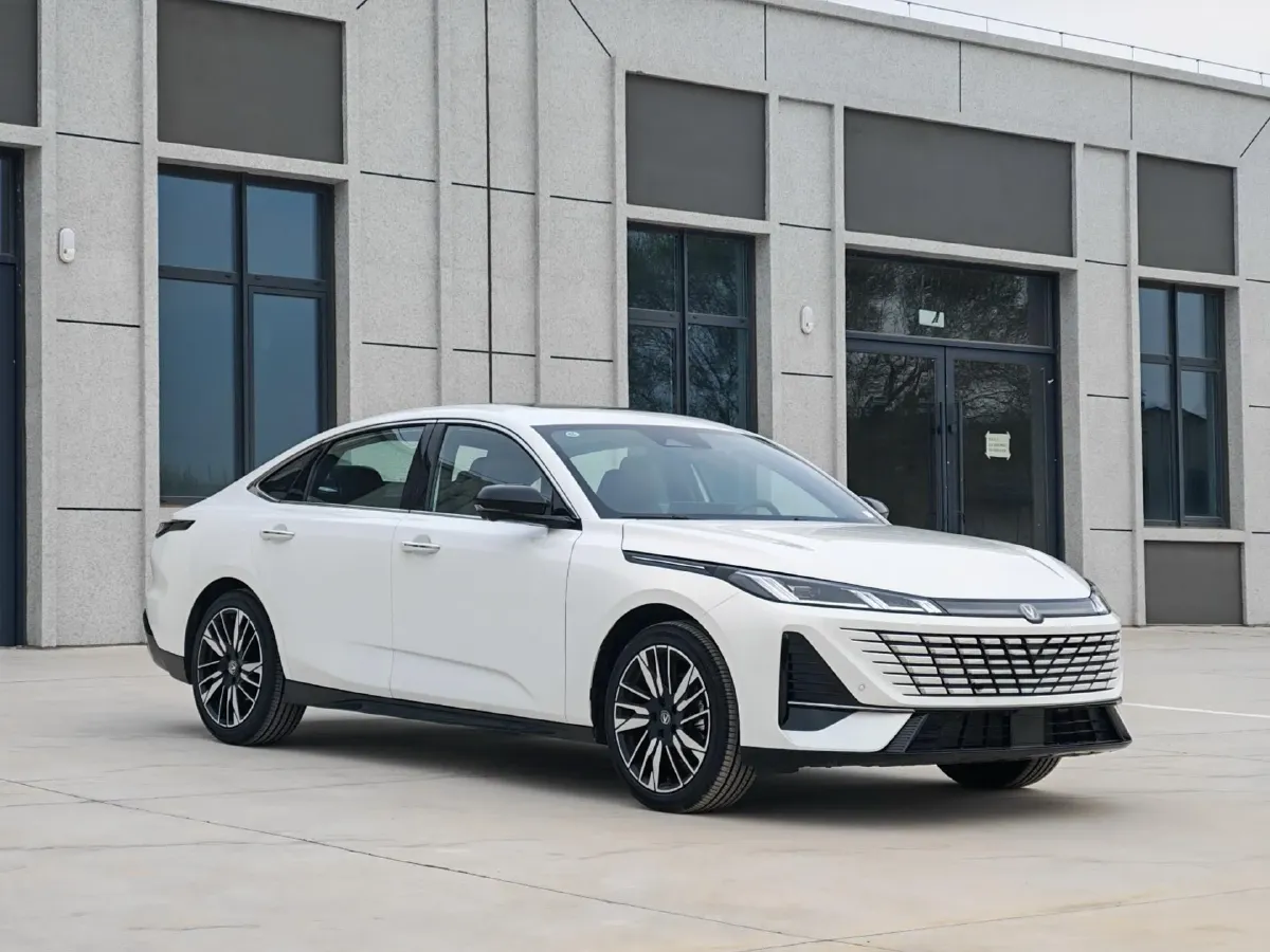 2026 ChangAn Eado 1.5T 192HP L4 7DCT,autocango,china used car exporter,china ev exporter,chinese used car exporter,chinese used ev exporter