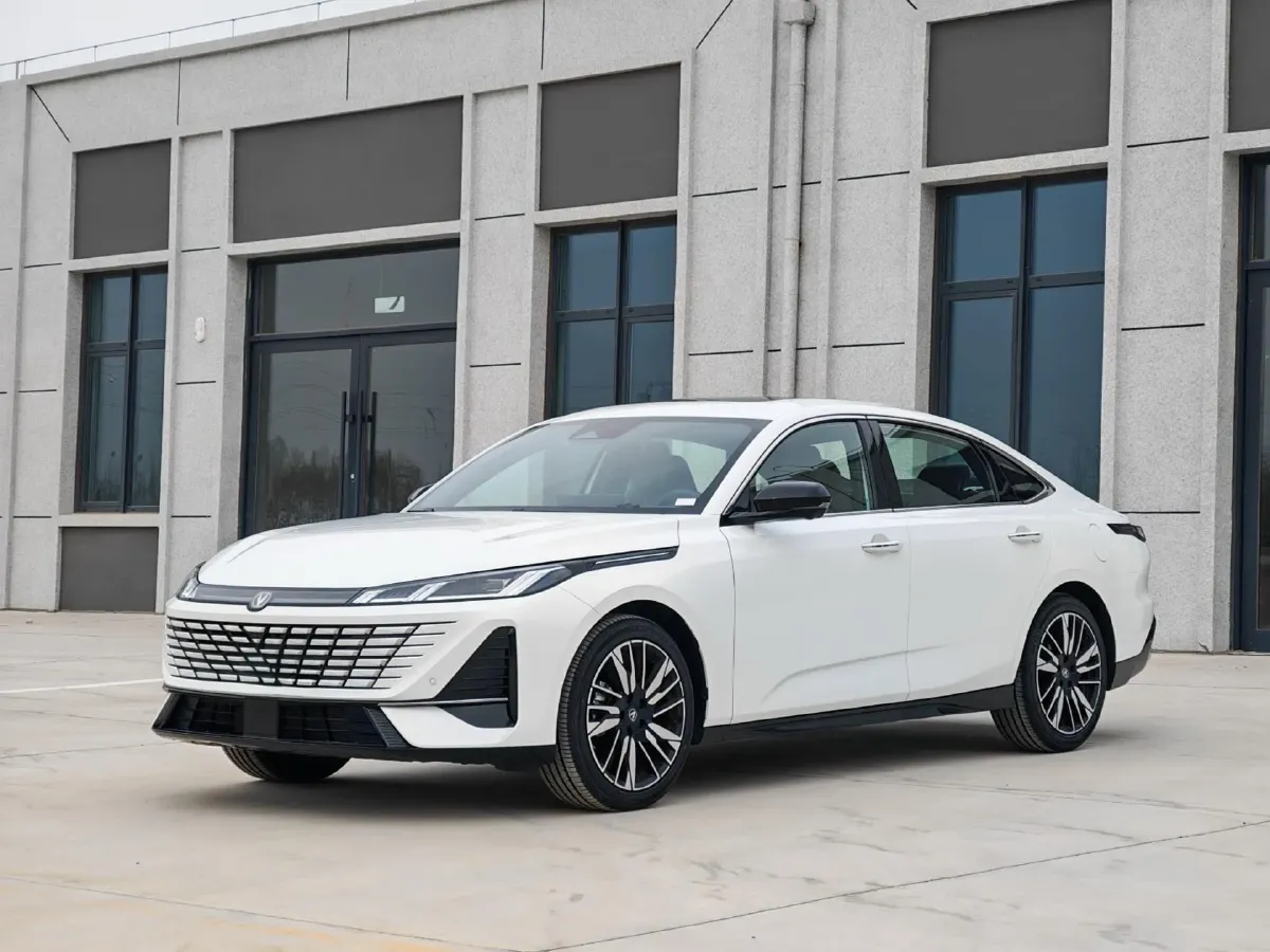 2026 ChangAn Eado 1.5T 192HP L4 7DCT,autocango,china used car exporter,china ev exporter,chinese used car exporter,chinese used ev exporter