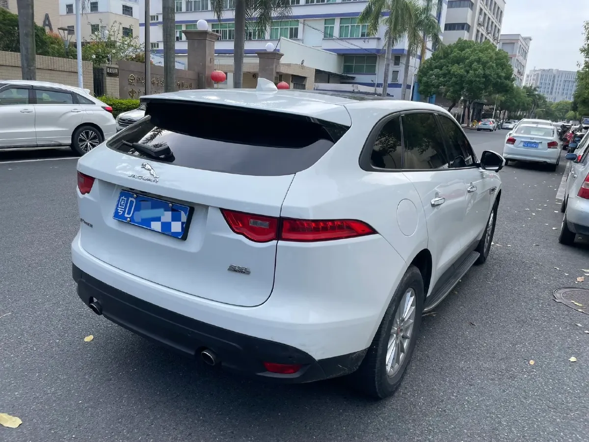 2018 Jaguar F-PACE 2.0T 250HP L4 8AT,autocango,china used car exporter,china ev exporter,chinese used car exporter,chinese used ev exporter