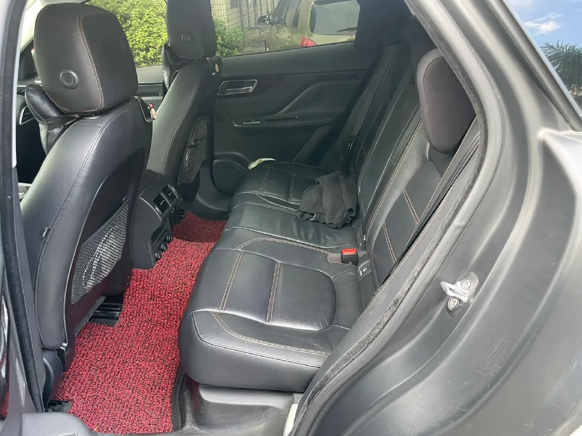 2018 Jaguar F-PACE 2.0T 250HP L4 8AT,autocango,china used car exporter,china ev exporter,chinese used car exporter,chinese used ev exporter