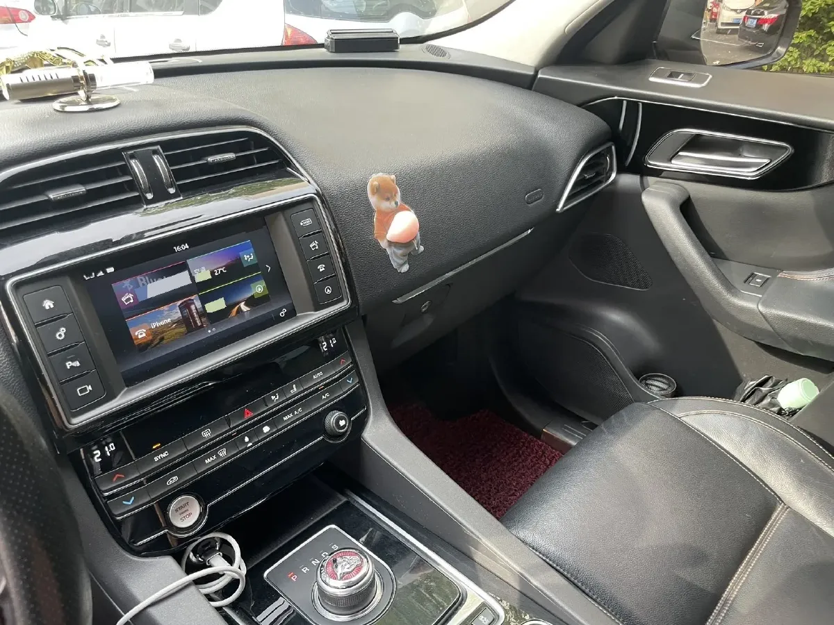 2018 Jaguar F-PACE 2.0T 250HP L4 8AT,autocango,china used car exporter,china ev exporter,chinese used car exporter,chinese used ev exporter