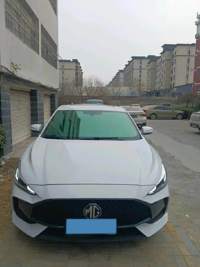 2022 MG 5 1.5L 120HP L4 5MT,autocango,china used car exporter,china ev exporter,chinese used car exporter,chinese used ev exporter
