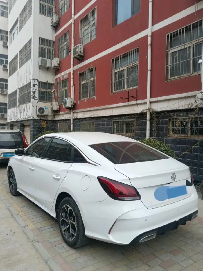 2022 MG 5 1.5L 120HP L4 5MT,autocango,china used car exporter,china ev exporter,chinese used car exporter,chinese used ev exporter