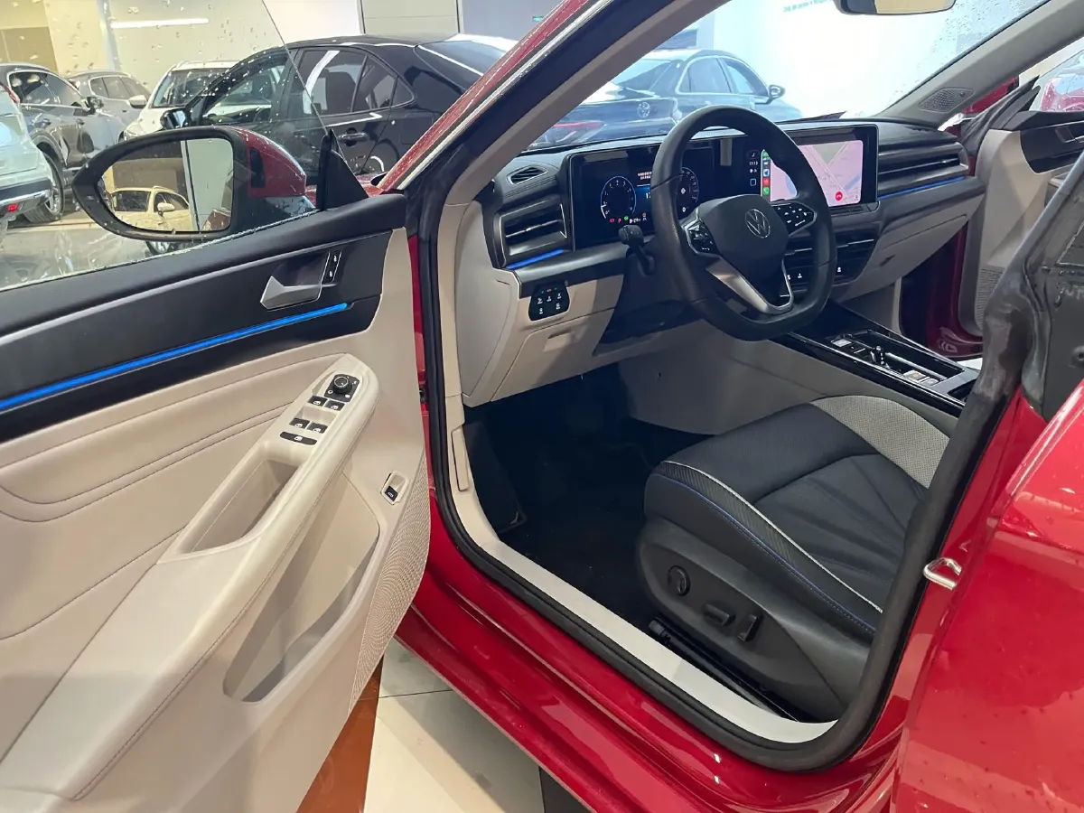 2022 Skoda Superb 2.0T 186HP L4 7DCT,autocango,china used car exporter,china ev exporter,chinese used car exporter,chinese used ev exporter