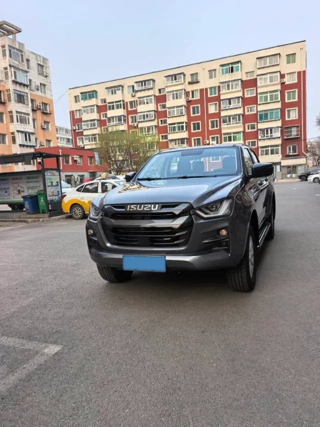 2023 Nissan Navara 2.5L 190HP L4 6MT,autocango,china used car exporter,china ev exporter,chinese used car exporter,chinese used ev exporter