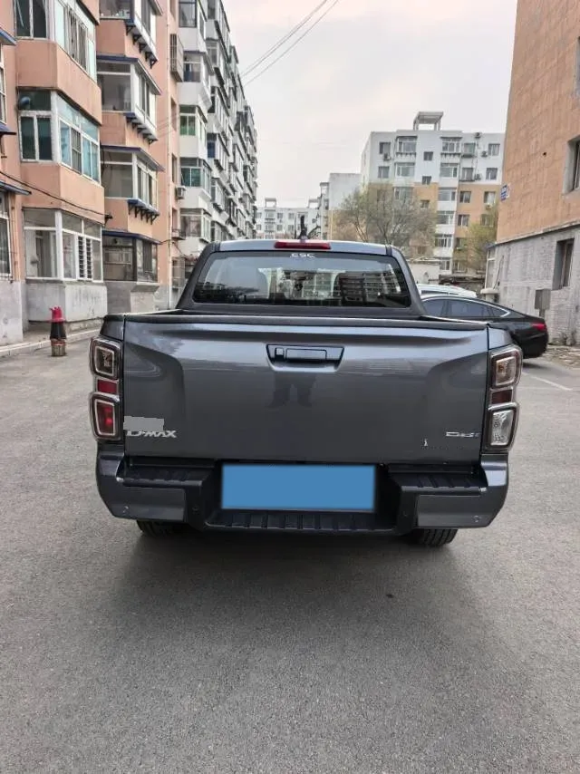 2023 Nissan Navara 2.5L 190HP L4 6MT,autocango,china used car exporter,china ev exporter,chinese used car exporter,chinese used ev exporter