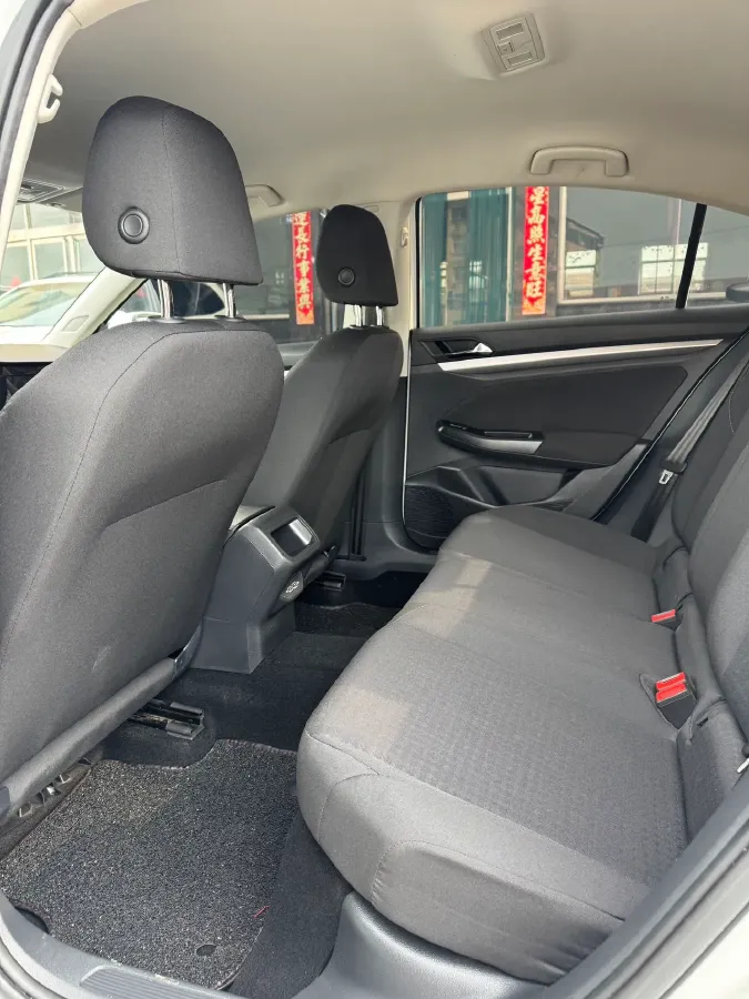 2020 Volkswagen Bora 1.5L 113HP L4 5MT,autocango,china used car exporter,china ev exporter,chinese used car exporter,chinese used ev exporter