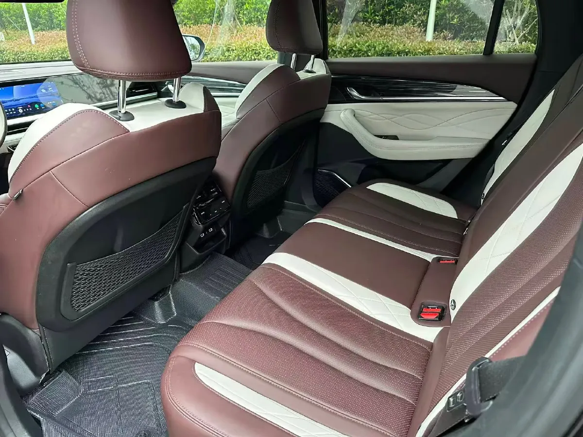 2021 Geely Monjaro 2.0T 218HP L4 7DCT,autocango,china used car exporter,china ev exporter,chinese used car exporter,chinese used ev exporter