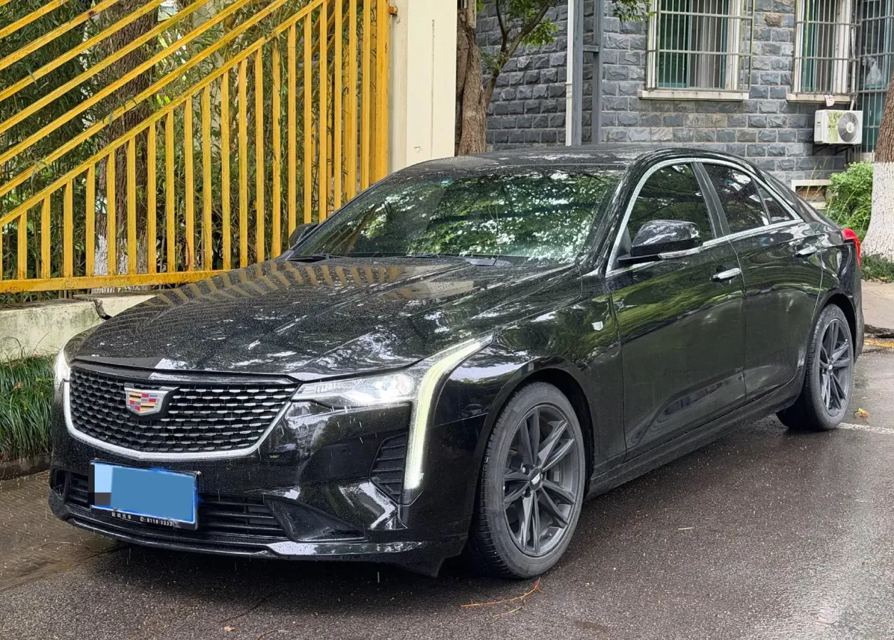 2021 Cadillac CT4 2.0T 237HP L4 8AT,autocango,china used car exporter,china ev exporter,chinese used car exporter,chinese used ev exporter