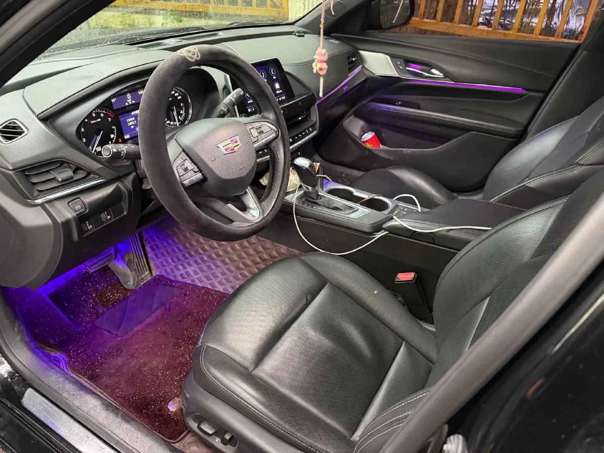 2021 Cadillac CT4 2.0T 237HP L4 8AT,autocango,china used car exporter,china ev exporter,chinese used car exporter,chinese used ev exporter