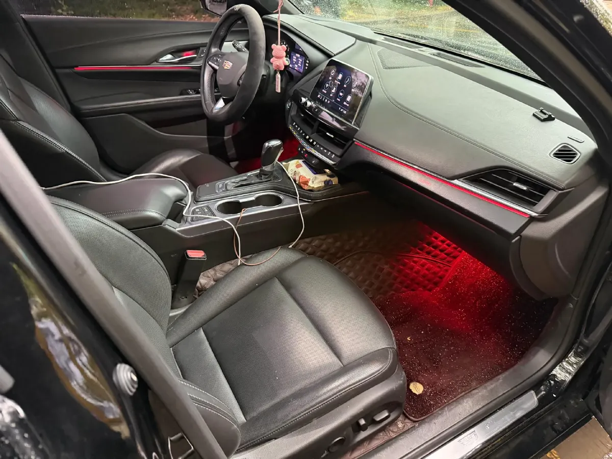 2021 Cadillac CT4 2.0T 237HP L4 8AT,autocango,china used car exporter,china ev exporter,chinese used car exporter,chinese used ev exporter