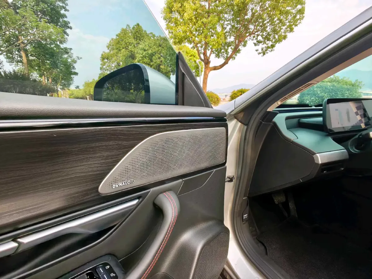 2020 Xpeng P7 BEV 70.8KWH,autocango,china used car exporter,china ev exporter,chinese used car exporter,chinese used ev exporter