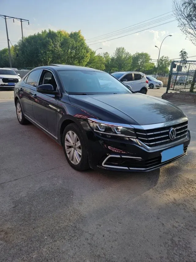2021 Volkswagen Passat 2.0T 186HP L4 7DCT,autocango,china used car exporter,china ev exporter,chinese used car exporter,chinese used ev exporter