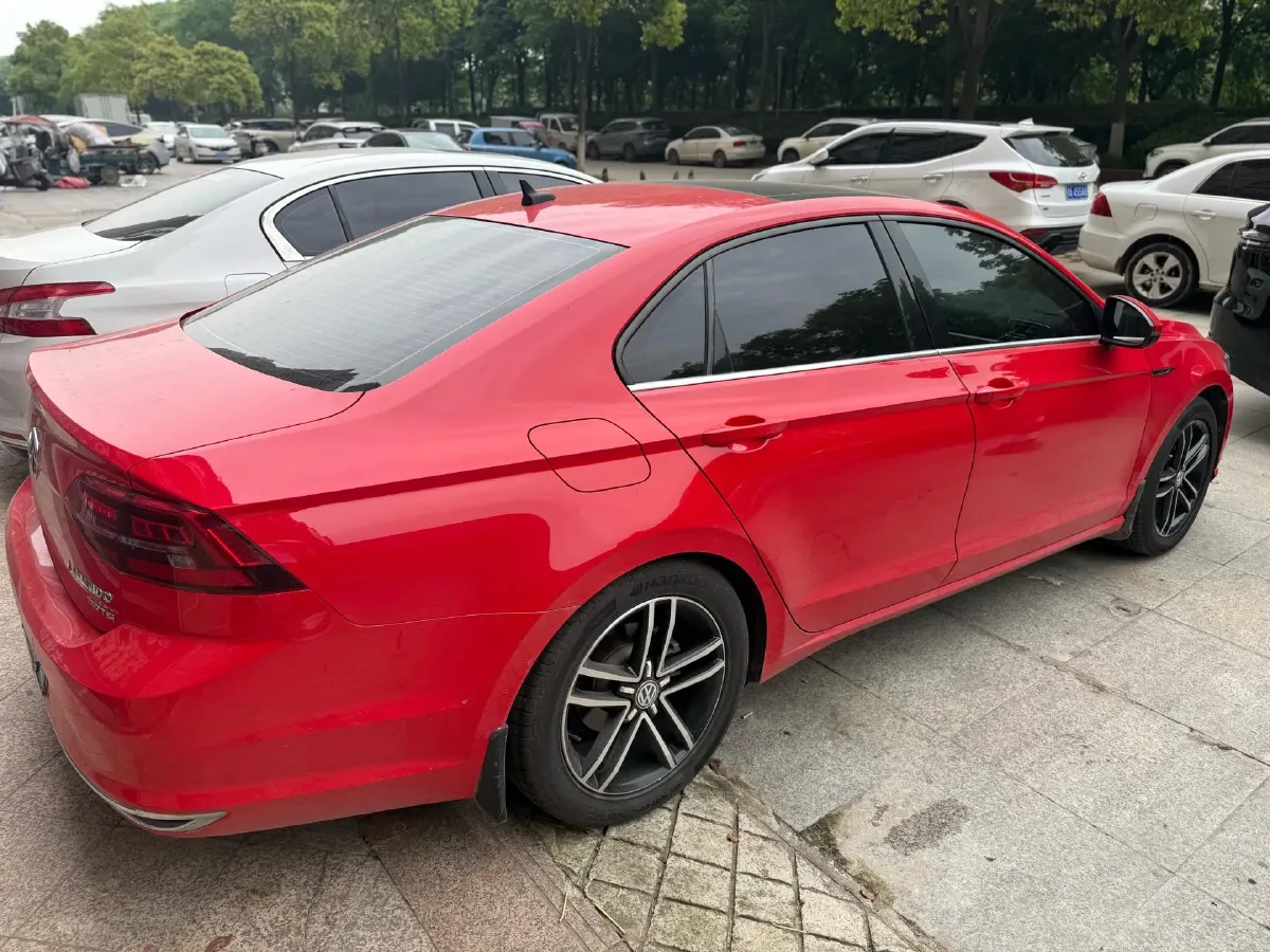 2021 Volkswagen Lamando 1.4T 150HP L4 7DCT,autocango,china used car exporter,china ev exporter,chinese used car exporter,chinese used ev exporter